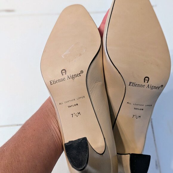 VTG Eitner Aigner Taylor Gold Leather Kitten Heels Size 7.5 Almond Toe Pump - Picture 8 of 8